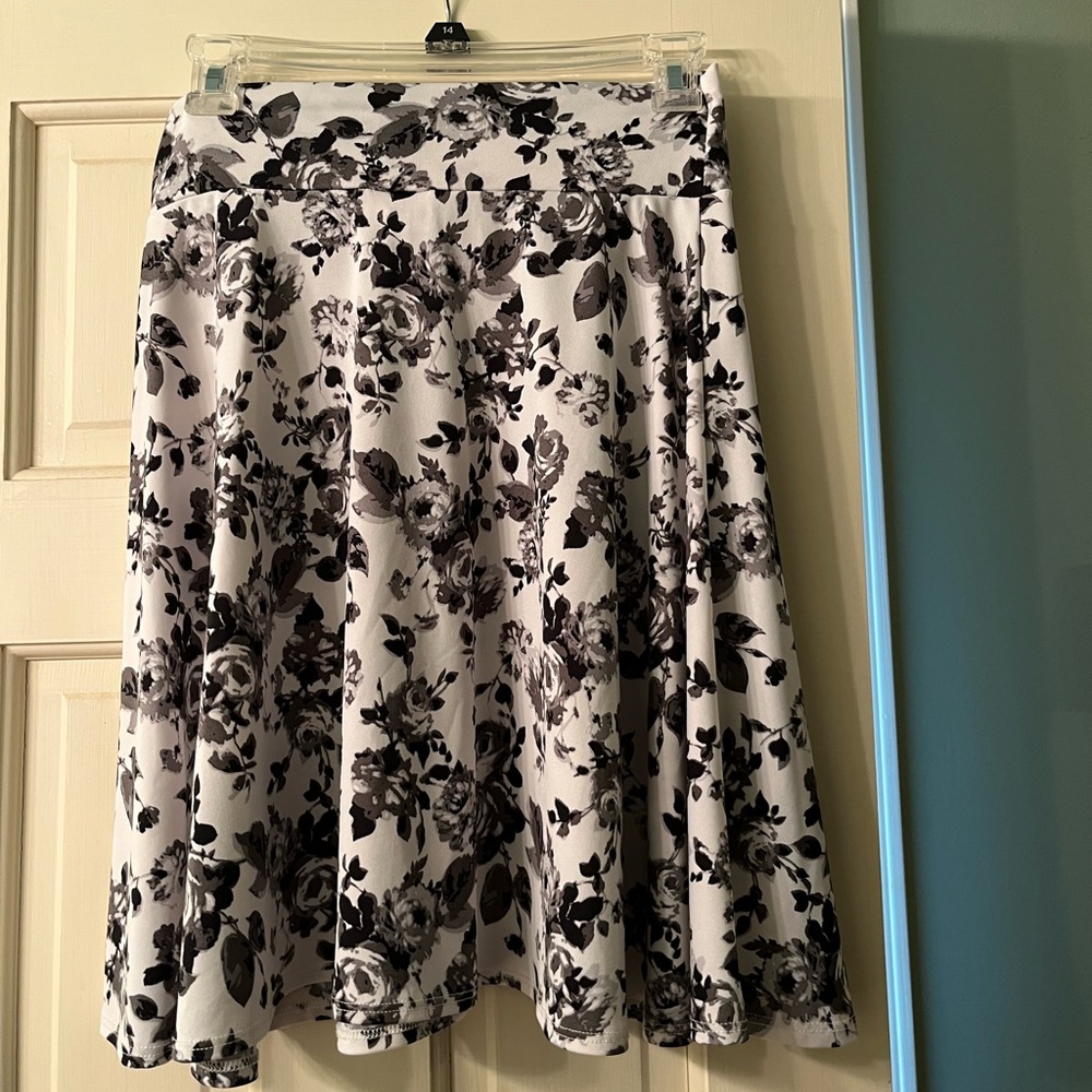 LuLaRoe Black and White Pleated A-Line Skirt